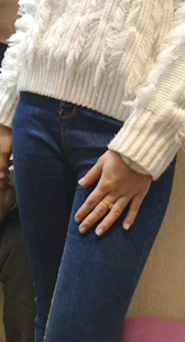 服装店大屁股蓝牛小妹