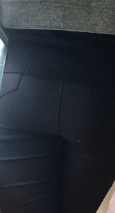 极品超大屁股紧身黑裤美眉