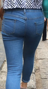 蓝牛丰满肥臀美眉