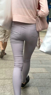 性感身材圆润紧臀美女