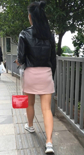 连衣裙包臀丝袜美女