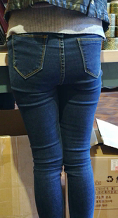 紧身牛仔饱满圆润丰臀