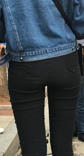 紧身包臀打底少妇视频