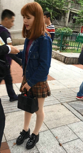 花裙肉丝美女摄