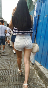 细腰大宽臀扭来扭去