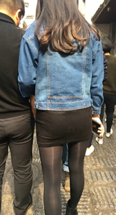 黑色饱满裙丝袜饱满宽臀丰满少妇