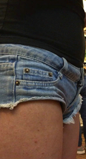 商店性感短裤三角区