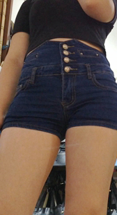 极品牛仔热裤大翘臀老板娘第一季