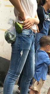 街拍紧牛妈咪开发多