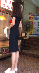 黑色紧身长裙长发美女极品长腿