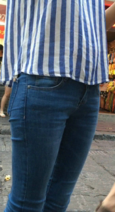 古街超紧蓝牛少女