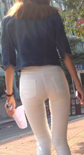 白裤蛇腰苹果臀透内痕