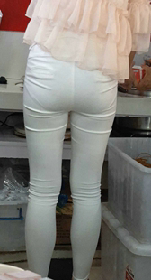 极品长腿丰满紧身白裤奶茶小妹长腿翘臀美三角第二季