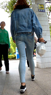 10秒长腿紧身蓝牛美眉，10秒真男人