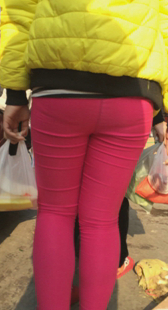 打底红裤包臀紧