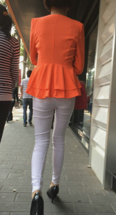 包臀白色打底裤小少妇