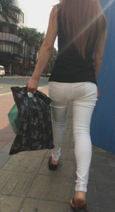 超紧白裤细腰少妇