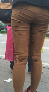 黄色打底裤重口味