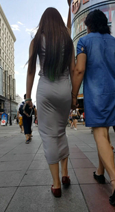 连衣长裙美臀美女