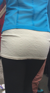 短裙打底裤少妇