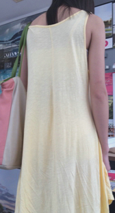 小少妇穿得如此透明