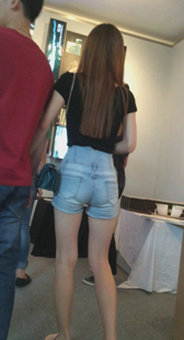 极品少女牛仔热裤沟深