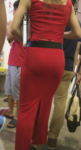 长裙性感贴身翘臀OL