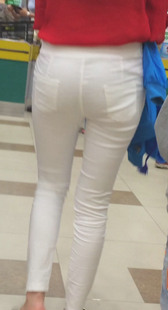 超市白布少妇身材好