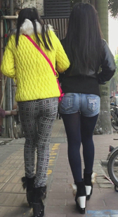 极品小妹圆臀热裤勒沟