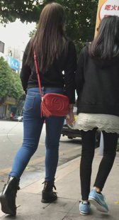 大屁股紧身蓝牛小少妇