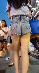 超性感短裤显内痕太风骚