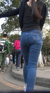 街拍紧身蓝牛翘臀少妇视频