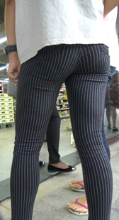 条纹包臀大屁股少妇