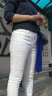 白裤肥臀肥三角成熟少妇