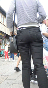 极品打底裤大翘臀都要爆开了第一季