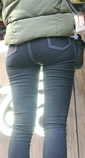 极品牛仔苹果臀美女