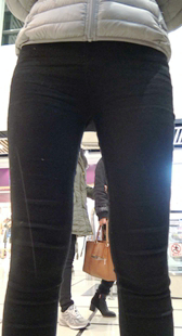 超市成熟少妇前后摄