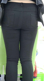 巨臀黑裤美容店小妹第二季