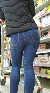 超市牛仔巨臀战斗力肯定强