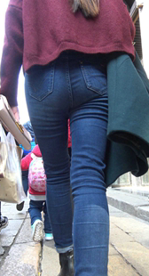古街高跟蓝牛熟女