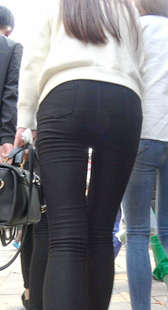 饱满翘臀黑裤美少妇第二季