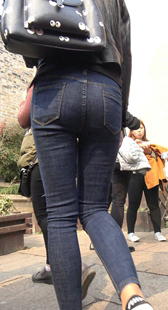 极品黑牛紧饱满翘臀紧内痕美女