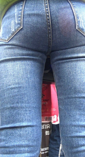 紧身牛仔裤美臀特写