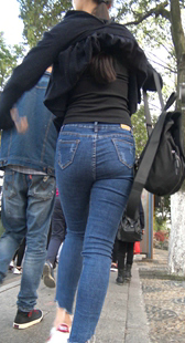 超紧宽臀牛仔少妇开发多