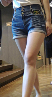 市场牛仔热裤大学妹金三角