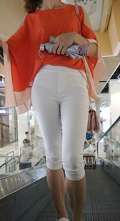 鹰眼力推白裤少妇独自逛商场第二季