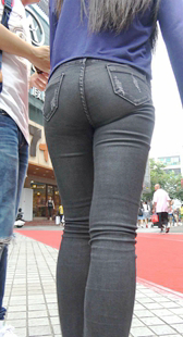 黑牛仔深沟饱满翘臀少女身材好