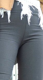 重口味黑裤少妇三角区特写