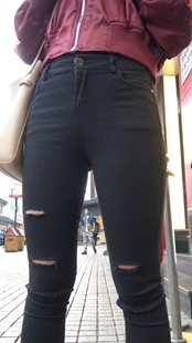 紧身黑裤金三角肥臀特写