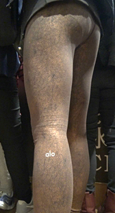 重口味黄色瑜伽裤翘臀少妇